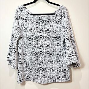 Nygard Black White Floral Knit Top Off Shoulder Women L Stretch Flutter Sleeves